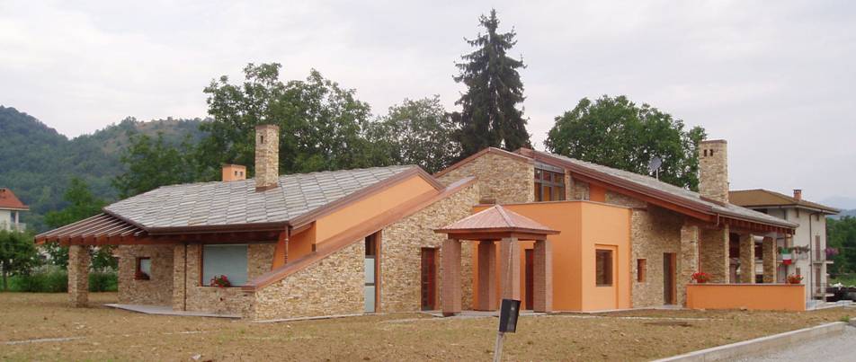 Tomatis Associati - Una nuova casa in Frazione Vallera in Caraglio (Cuneo) - foto 01